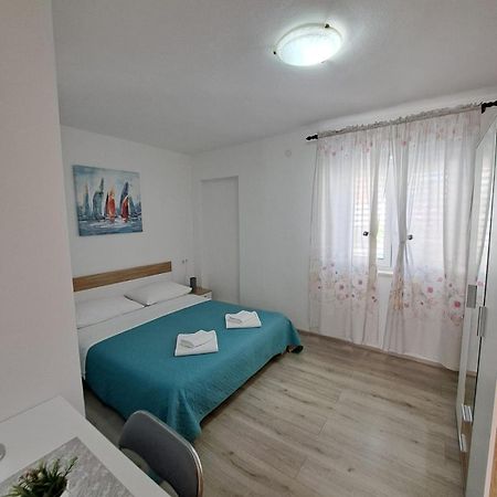 Apartman Leon Omiš Exterior foto