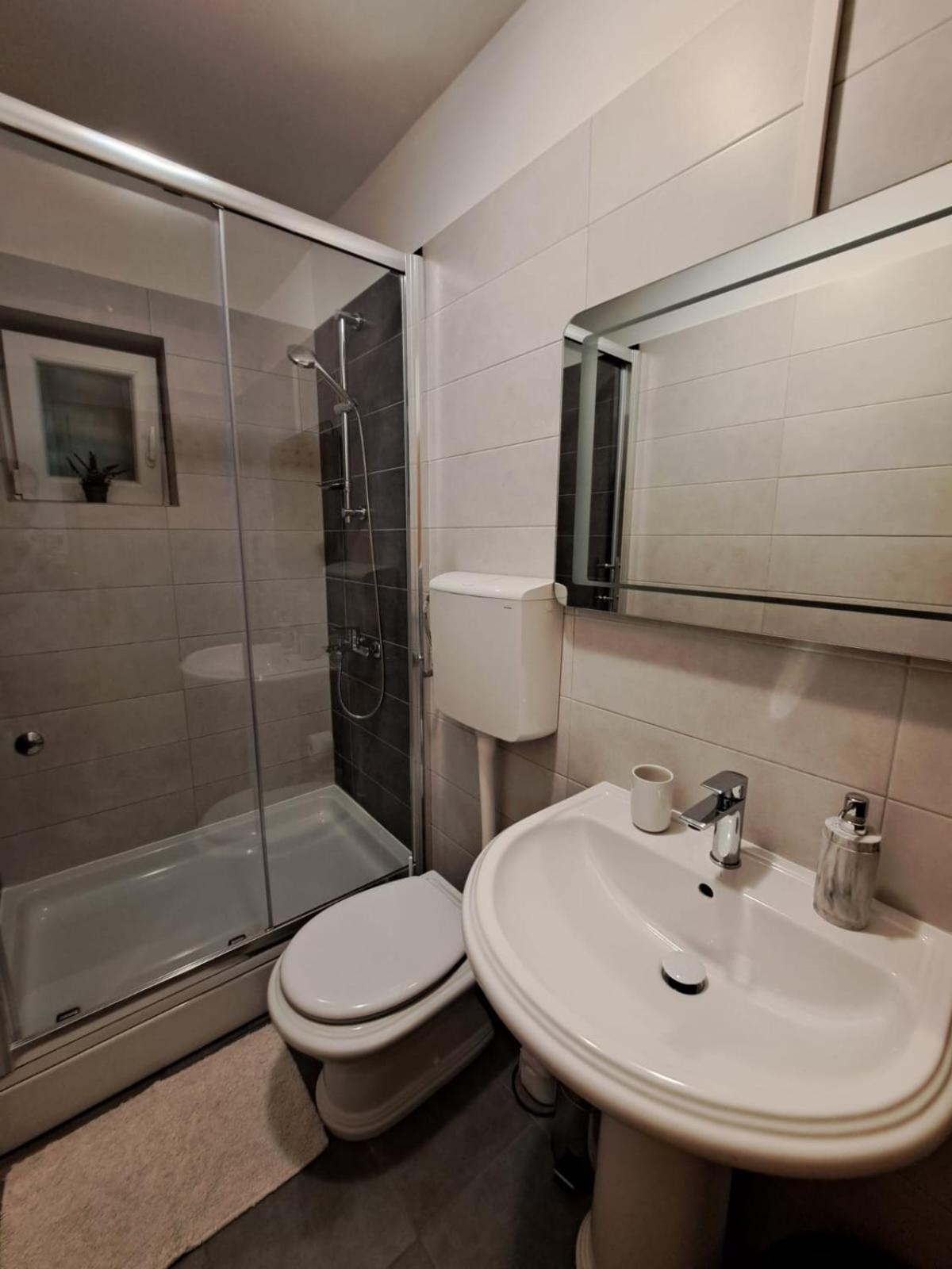 Apartman Leon Omiš Exterior foto